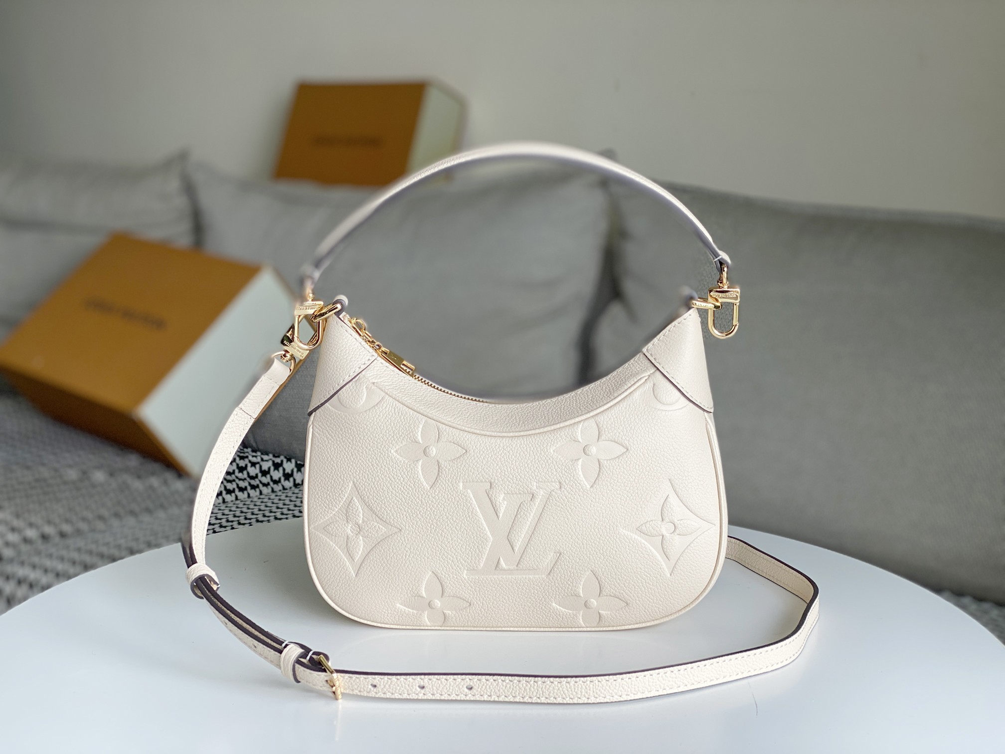 Replica Louis Vuitton LV BAGATELLE Crème Beige Bag M46099 for Sale