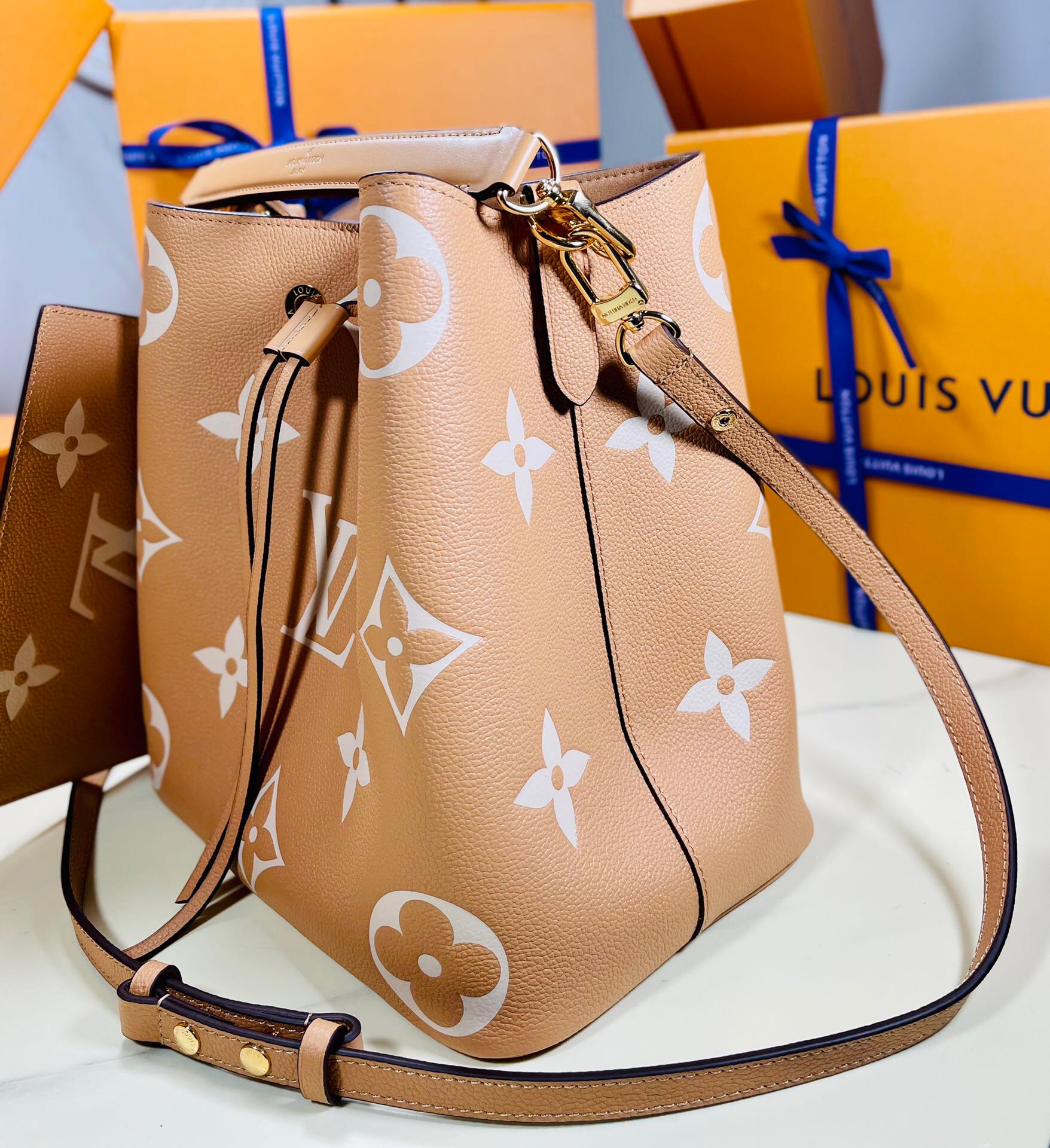Birthday Bag / Louis Vuitton Berri MM 