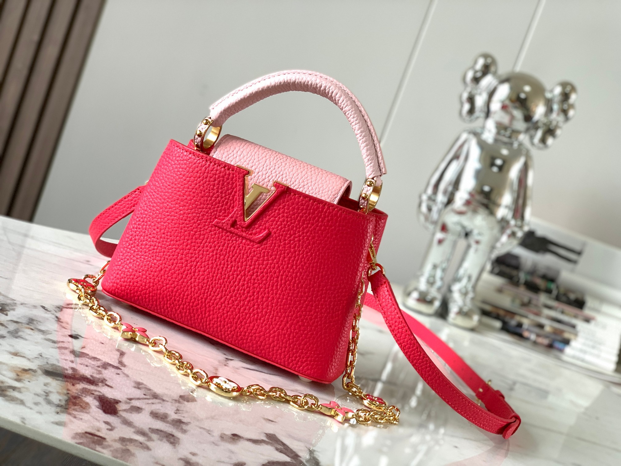 Replica Louis Vuitton Capucines Mini LV Bag Fresh Pink M20845 2