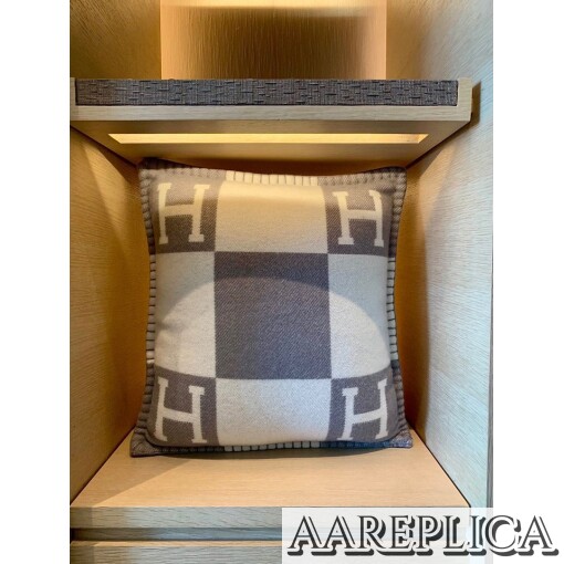 https://aaareplica.nu/wp-content/uploads/2023/05/Replica-Hermes-Avalon-Pillow-Large-Model-Color-Ecru-Gris-Fonce-Wool-And-Cashmere-7-510x510.jpg