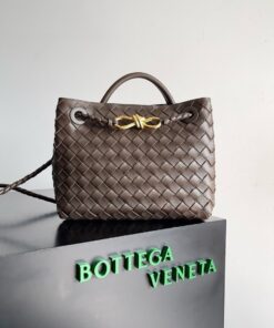 Replica Bottega Veneta Andiamo Small Bag in Kaki Intrecciato Lambskin 2