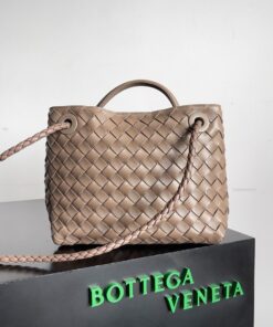 Replica Bottega Veneta Andiamo Small Bag in Praline Intrecciato Lambskin