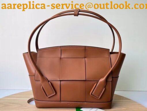 Replica Bottega Veneta Arco Medium Bag In Caramel Intrecciato Calfskin 11