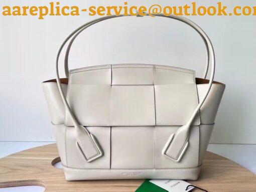 Replica Bottega Veneta Arco Medium Bag In White Intrecciato Calfskin 6