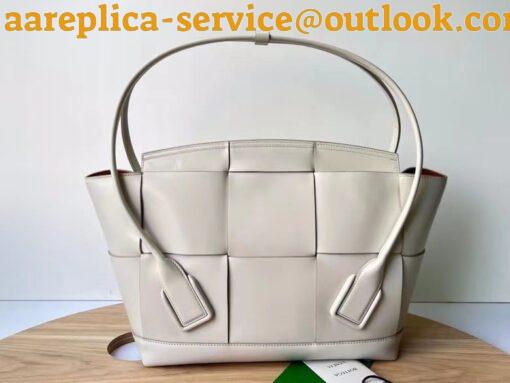 Replica Bottega Veneta Arco Medium Bag In White Intrecciato Calfskin 9