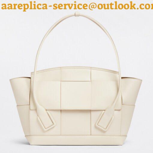 Replica Bottega Veneta Arco Medium Bag In White Intrecciato Calfskin 10