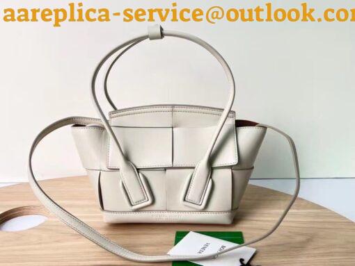 Replica Bottega Veneta Arco Mini Bag In White Intrecciato Calfskin 20