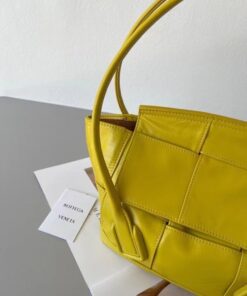 Replica Bottega Veneta Arco Small Bag In Yellow Intrecciato Leather