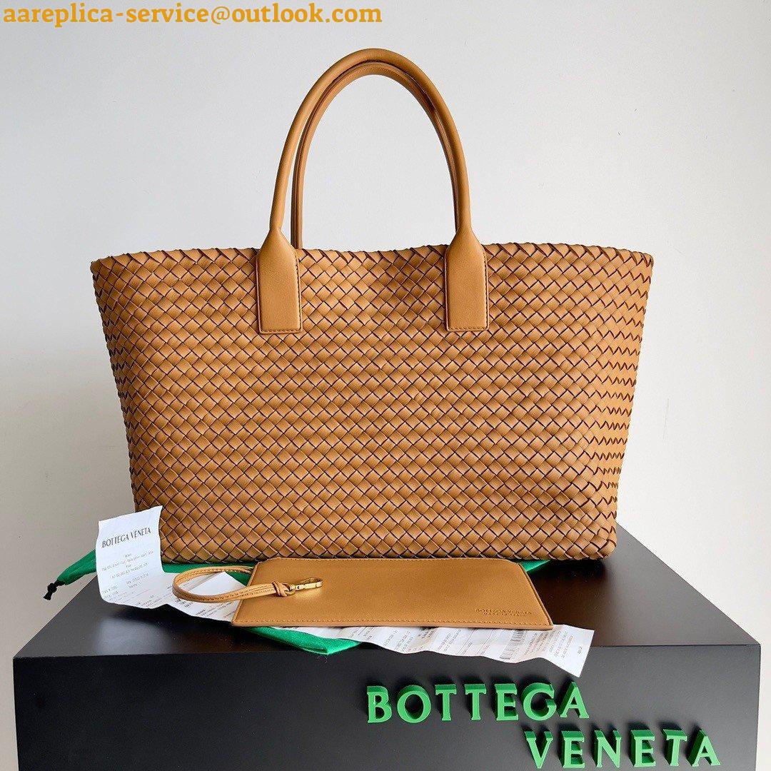 Replica Bottega Veneta Cabat Medium Bag In Caramel Intrecciato Lambskin Replica Bottega Veneta Cabat Medium Bag In Caramel Intrecciato Lambskin