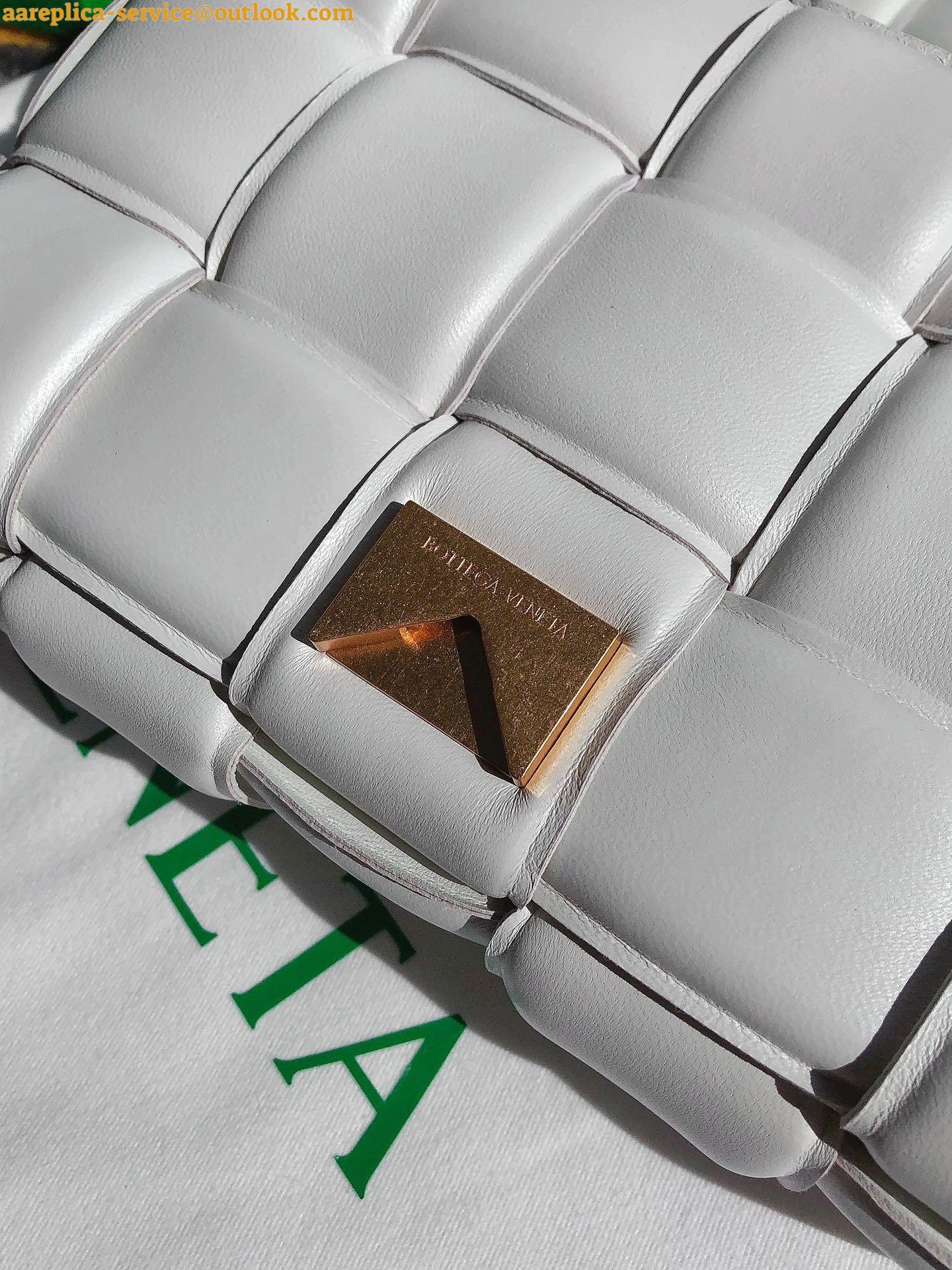 Replica Bottega Veneta Chain Cassette Bag In White Intrecciato Lambskin 26 Replica Bottega Veneta Chain Cassette Bag In White Intrecciato Lambskin 26