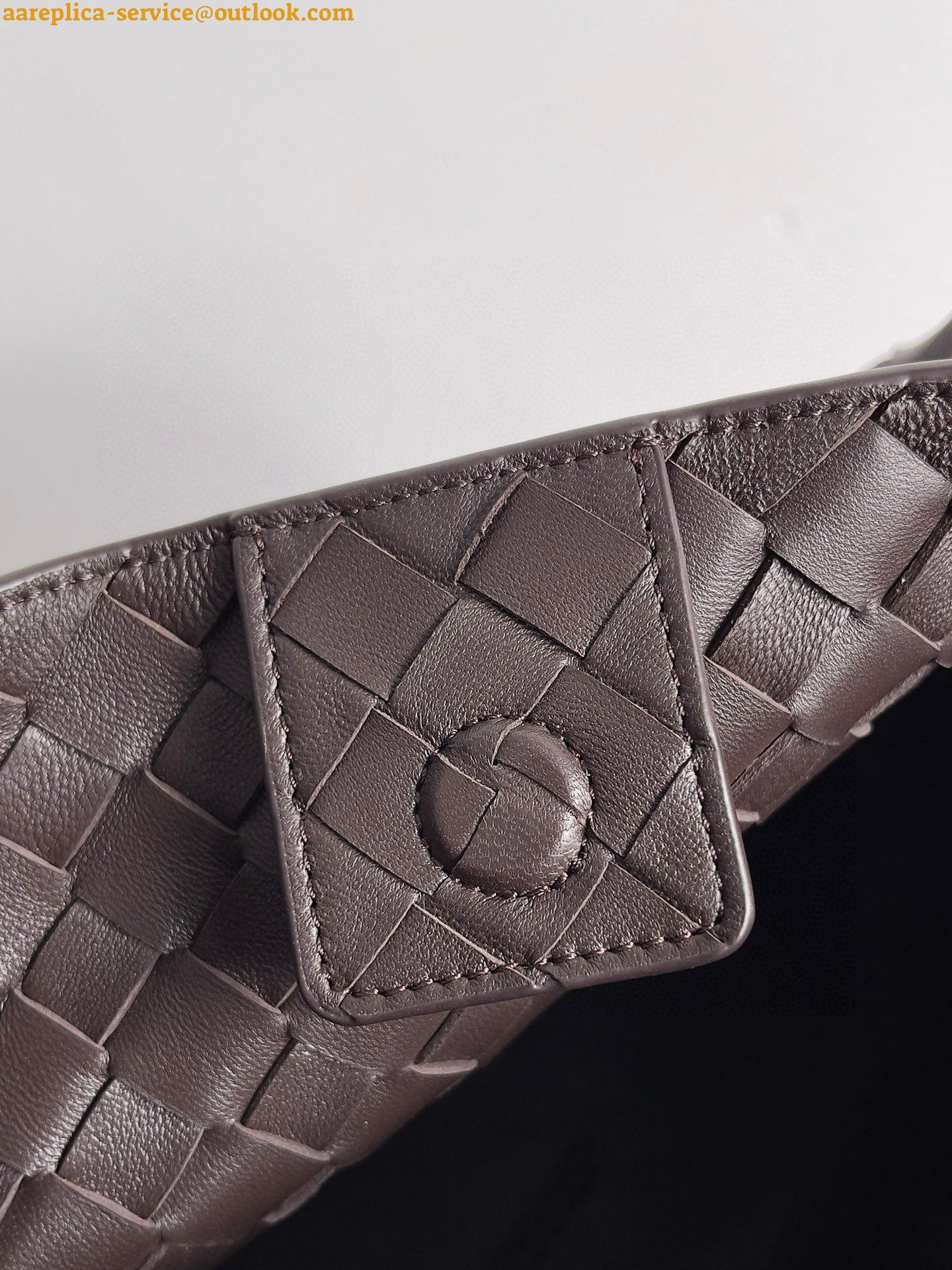 Replica Bottega Veneta Parachute Large Bag in Fondant Intrecciato Lambskin 17 Replica Bottega Veneta Parachute Large Bag in Fondant Intrecciato Lambskin 17