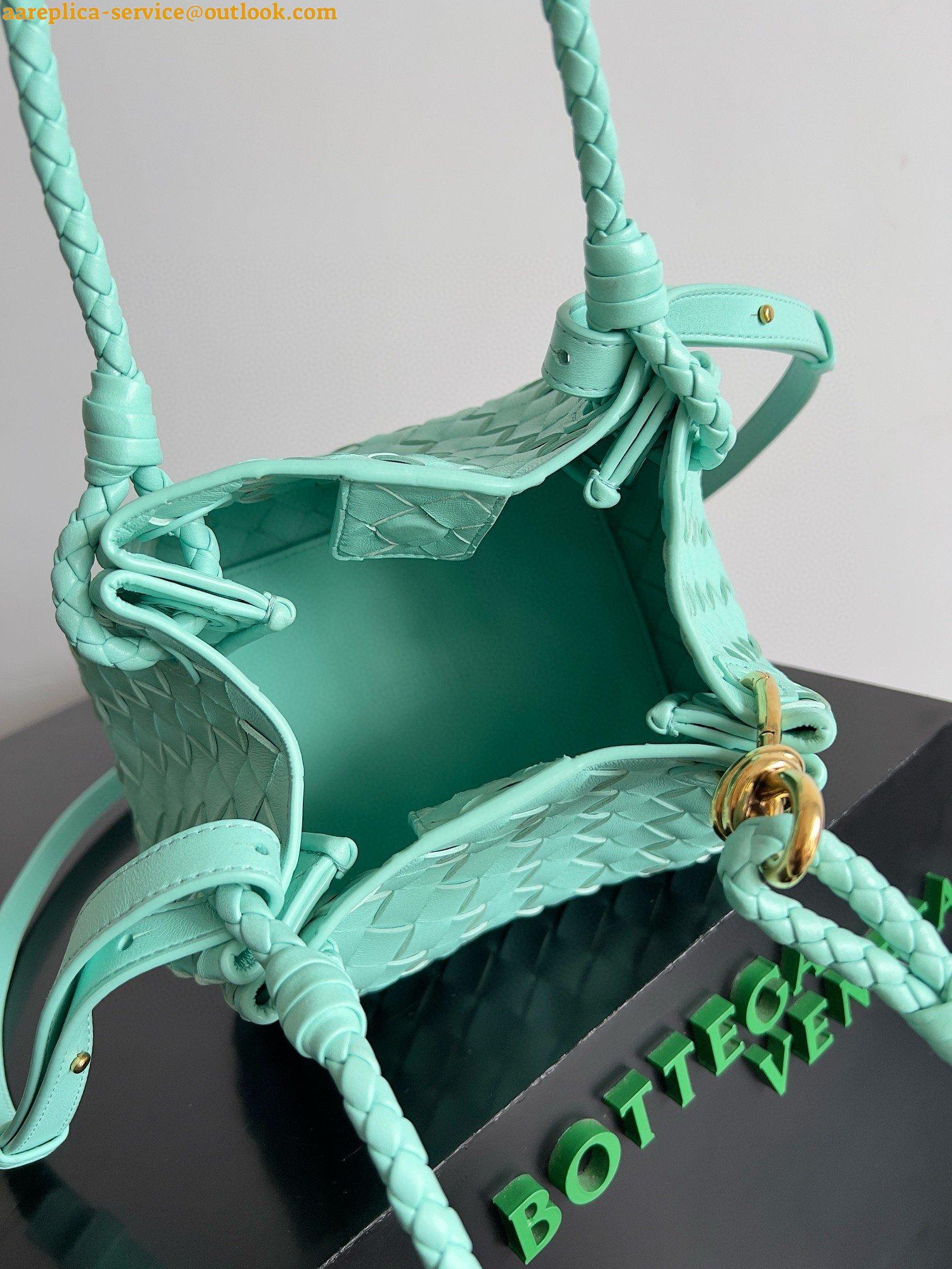 Replica Bottega Veneta Parachute Small Bag in Green Oasis Intrecciato Lambskin 10 Replica Bottega Veneta Parachute Small Bag in Green Oasis Intrecciato Lambskin 10