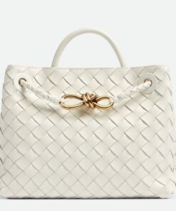 Replica Bottega Veneta Small Andiamo Bag In White Intrecciato Lambskin Replica Bottega Veneta Small Andiamo Bag In White Intrecciato Lambskin