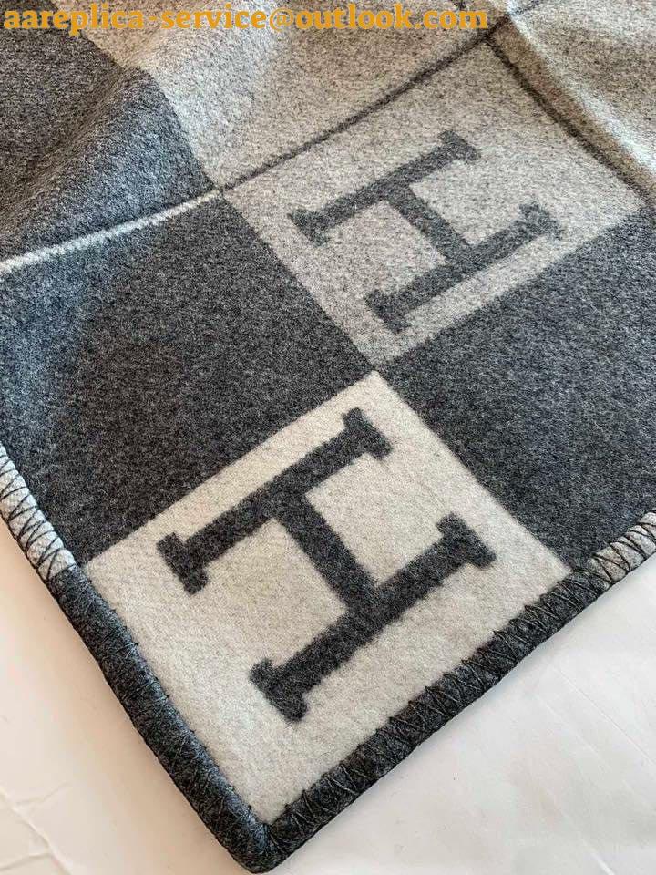Replica Hermes Avalon III Throw Blanket in Grey Wool and Cashmere 9 Replica Hermes Avalon III Throw Blanket in Grey Wool and Cashmere 9