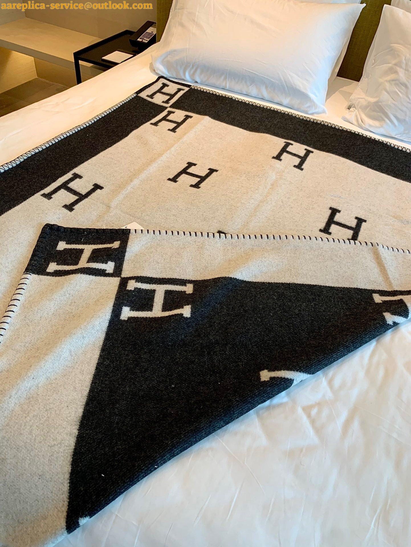 Replica Hermes Avalon III Throw Blanket in Black Wool and Cashmere 5 Replica Hermes Avalon III Throw Blanket in Black Wool and Cashmere 5