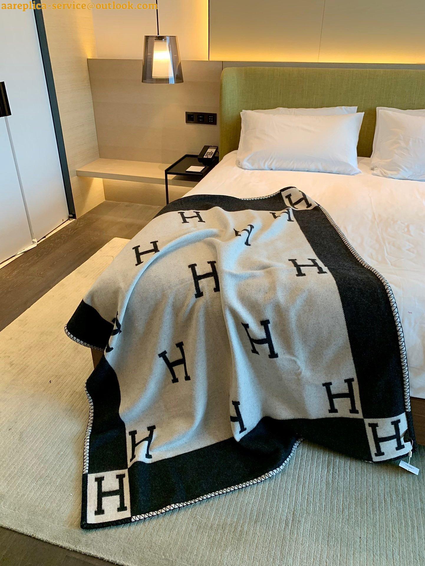 Replica Hermes Avalon Throw Blanket in Black Wool and Cashmere 4 Replica Hermes Avalon Throw Blanket in Black Wool and Cashmere 4