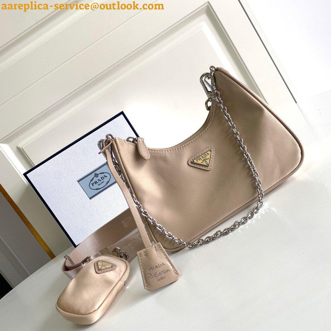Replica Prada Re-Edition 2005 Shoulder Bag In Beige Raffia 3 Replica Prada Re-Edition 2005 Shoulder Bag In Beige Raffia 3